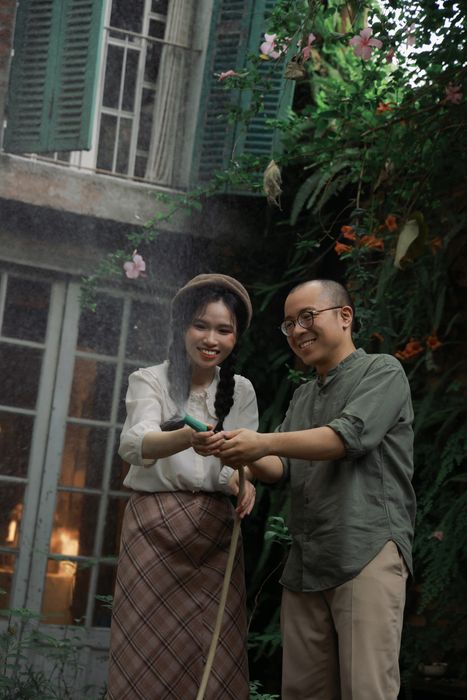 Cùng nhau tưới cây